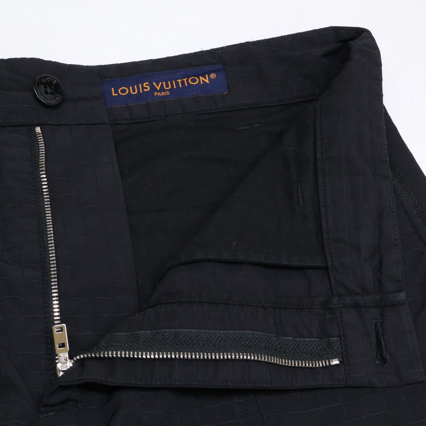 Louis Vuitton Yh7 Cotton Nylon LV All Over Pattern Shorts 48 — view 3