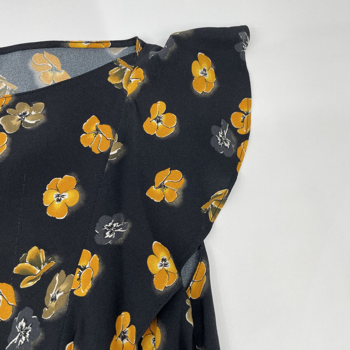 Prada Black Flower Print Ruffle Sleeve Blouse 38 — view 6