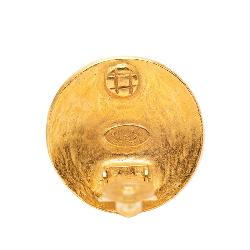 Chanel Vintage CC Logo Round Earrings Gold Plated — view 3
