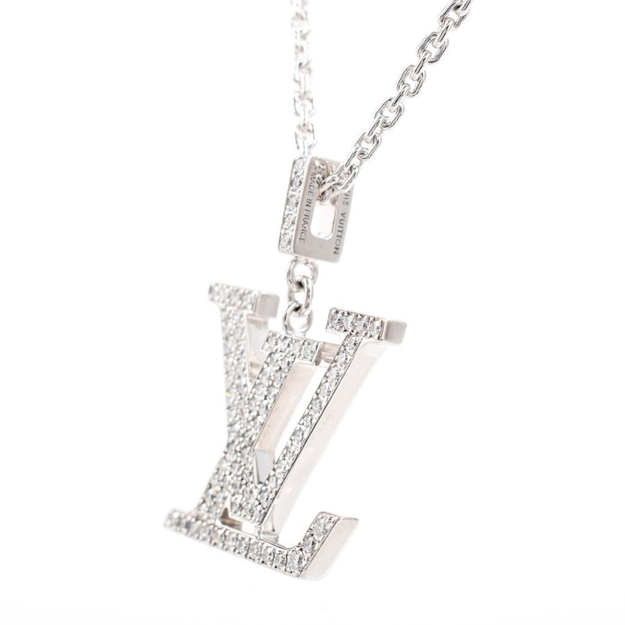 Louis Vuitton Necklace Pendentif LV GM — view 2