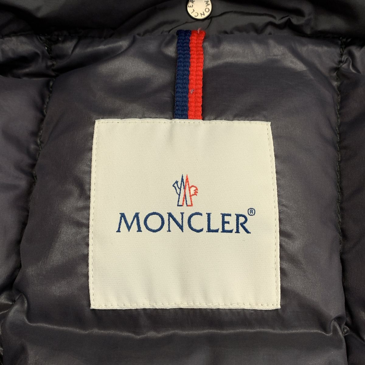 Moncler Tapajos Gilet 2-Way Down Vest 3 Charcoal Gray — view 6