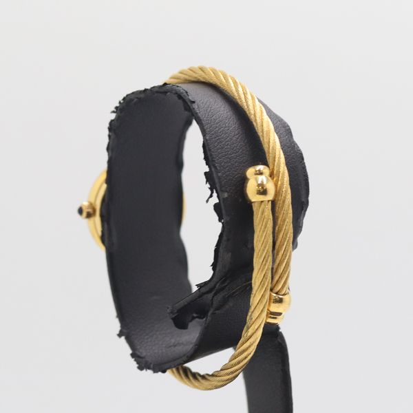 Gucci Quartz Bangle Watch Black Dial — view 3