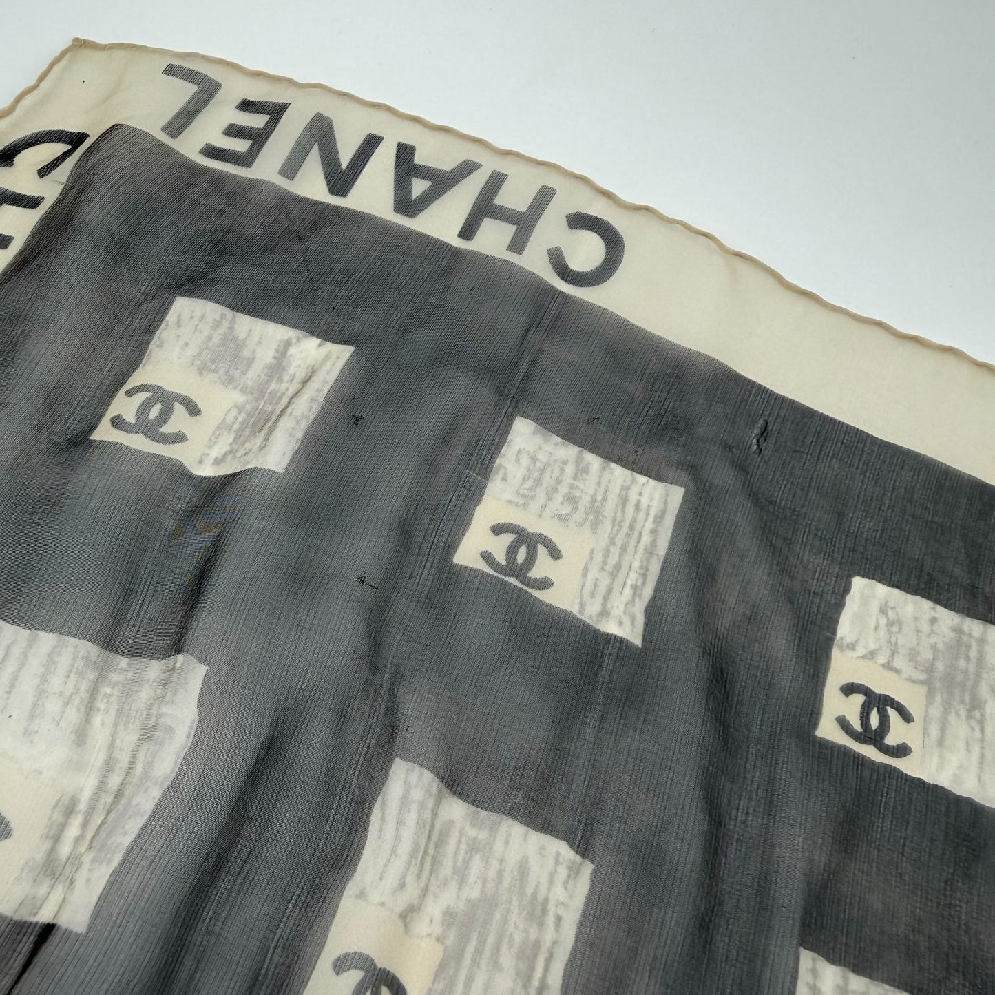Chanel CC Logo Scarf Silk Gray Vintage — view 8