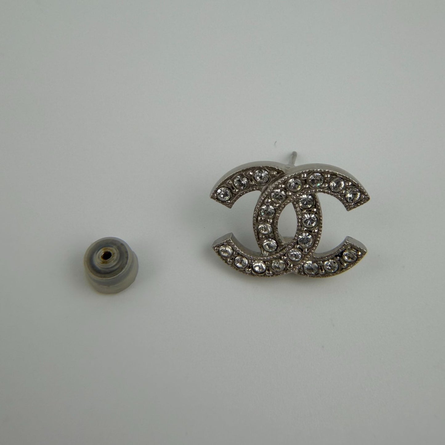 Chanel CC Logo Single Pierced Earrings Rhinestone Silver Vintage — view 3
