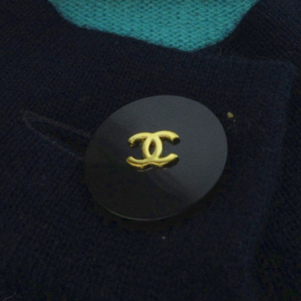 Chanel Vintage Cashmere Cardigan CC Logo Button Emerald Green HW — view 7