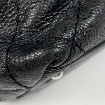 Chanel on the Road Tote CC Logo Leather Black — view 3