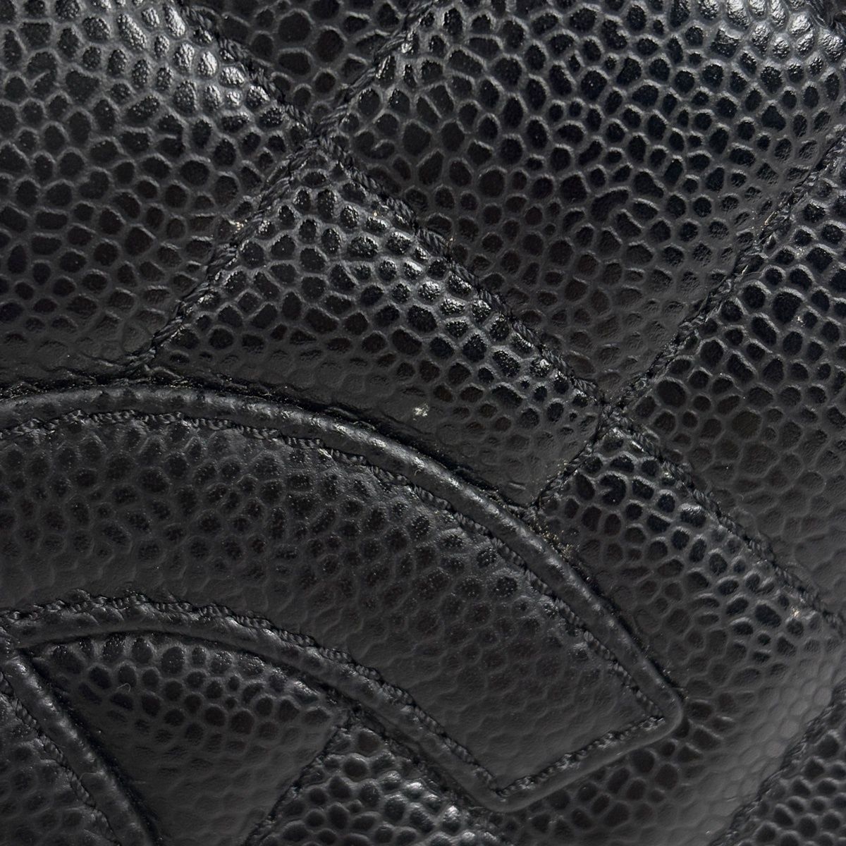 Chanel CC Logo Chain Tote Shoulder Bag Quilted Petite Shopping PST Bag Caviar — view 4