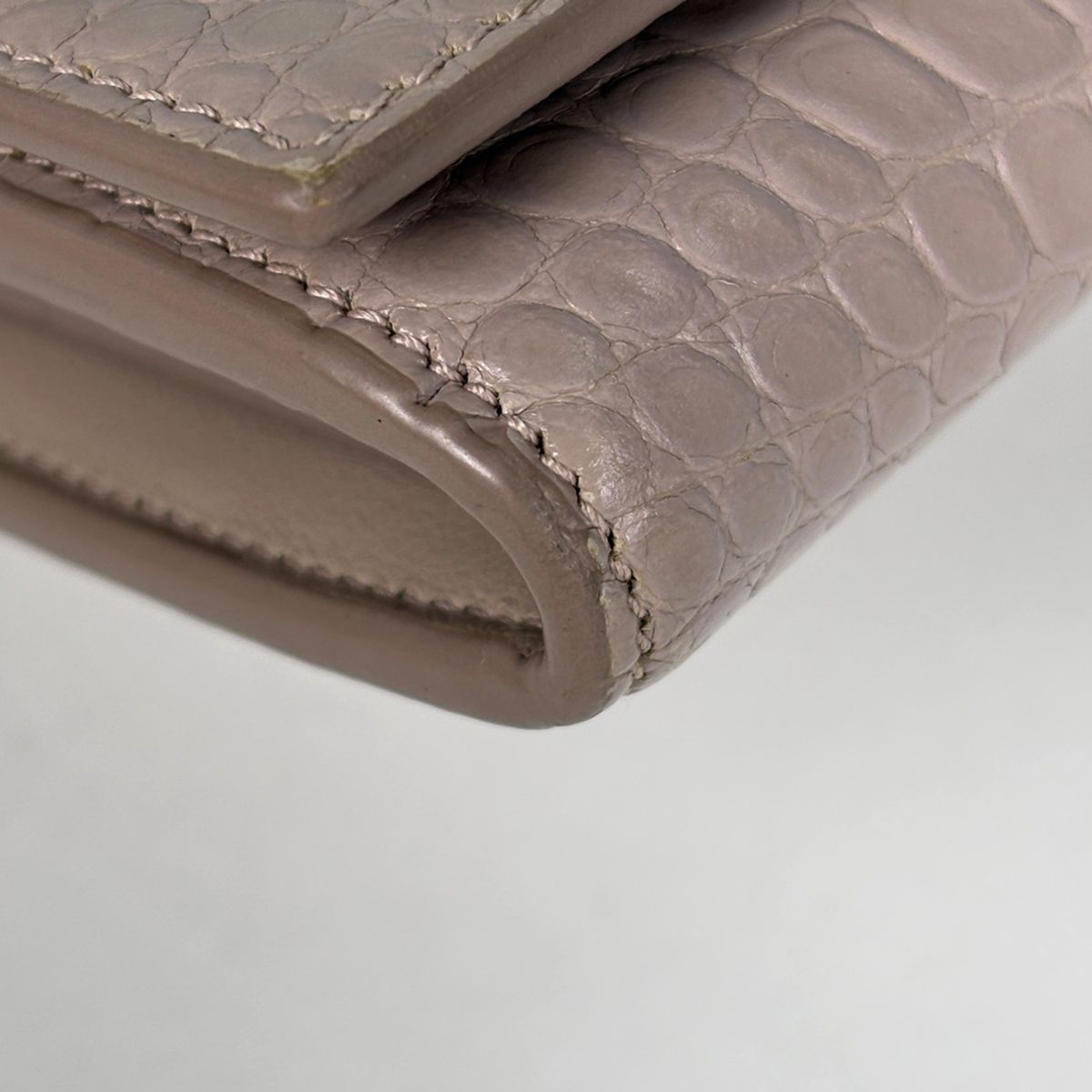 Saint Laurent Logo Bifold Wallet Leather Pink — view 3