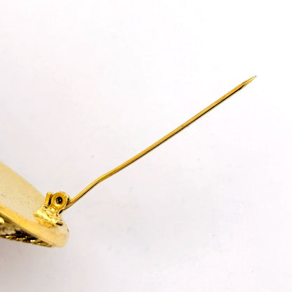 Chanel CC Logo Brooch Round Gold Plated — view 3