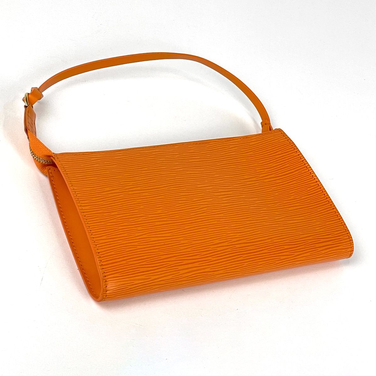 Louis Vuitton Pochette Makeup Cosmetics Pouch Epi Mandarin — view 2