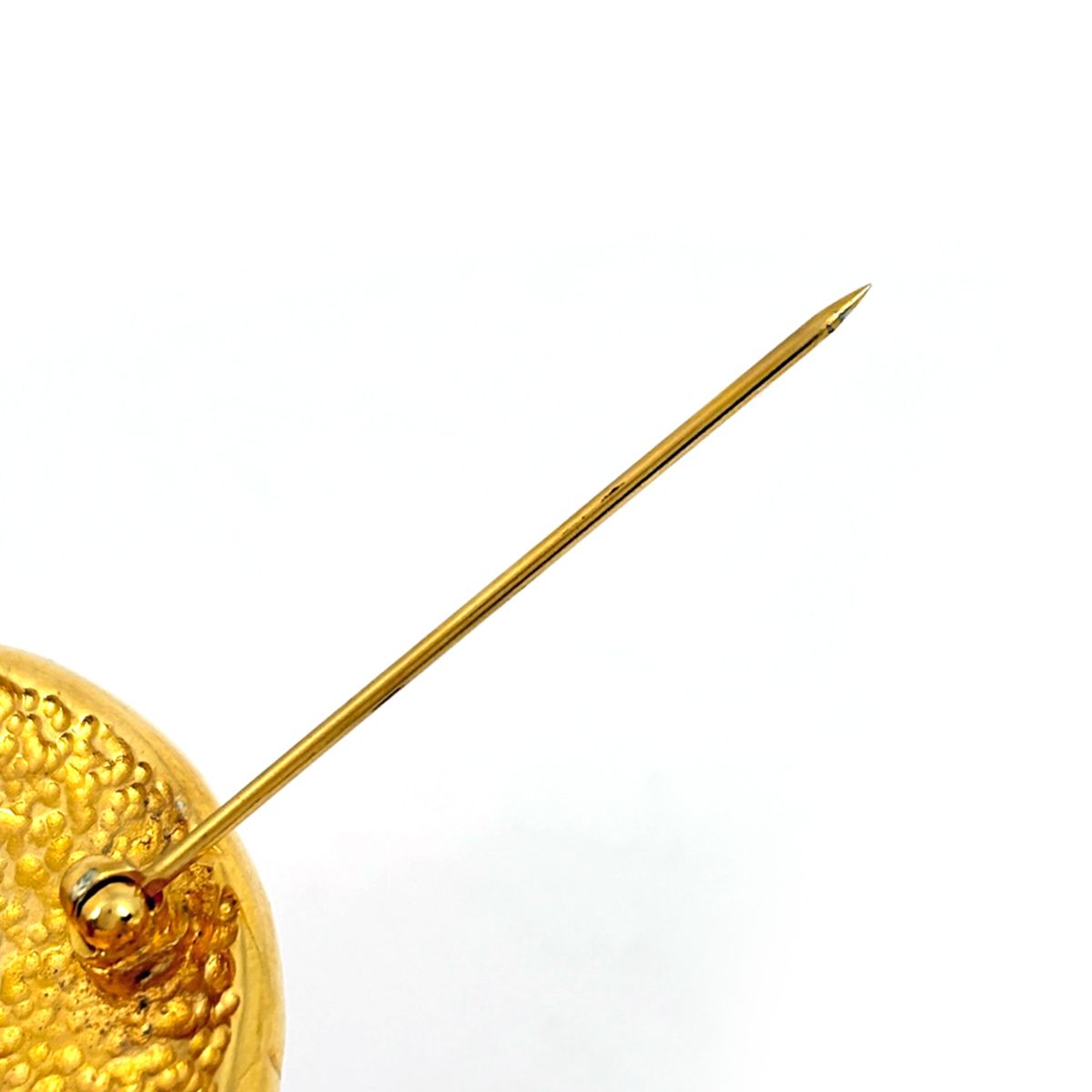 Chanel CC Logo Brooch Gold Plated — view 3