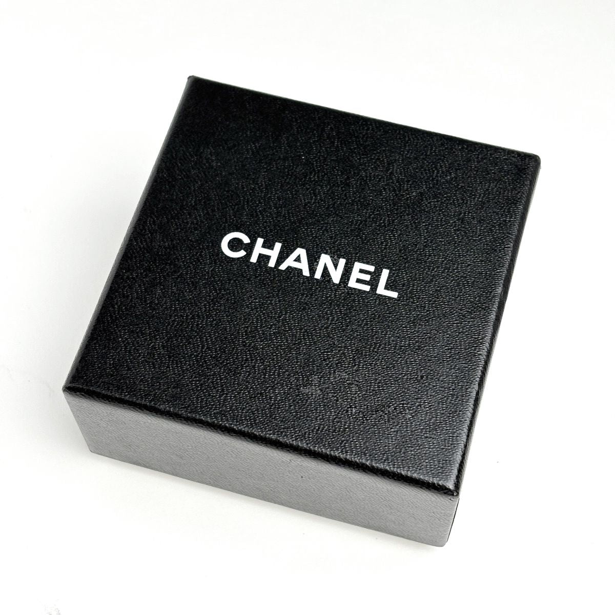 Chanel CC Logo Rhinestone Brooch Silver Plated — view 5