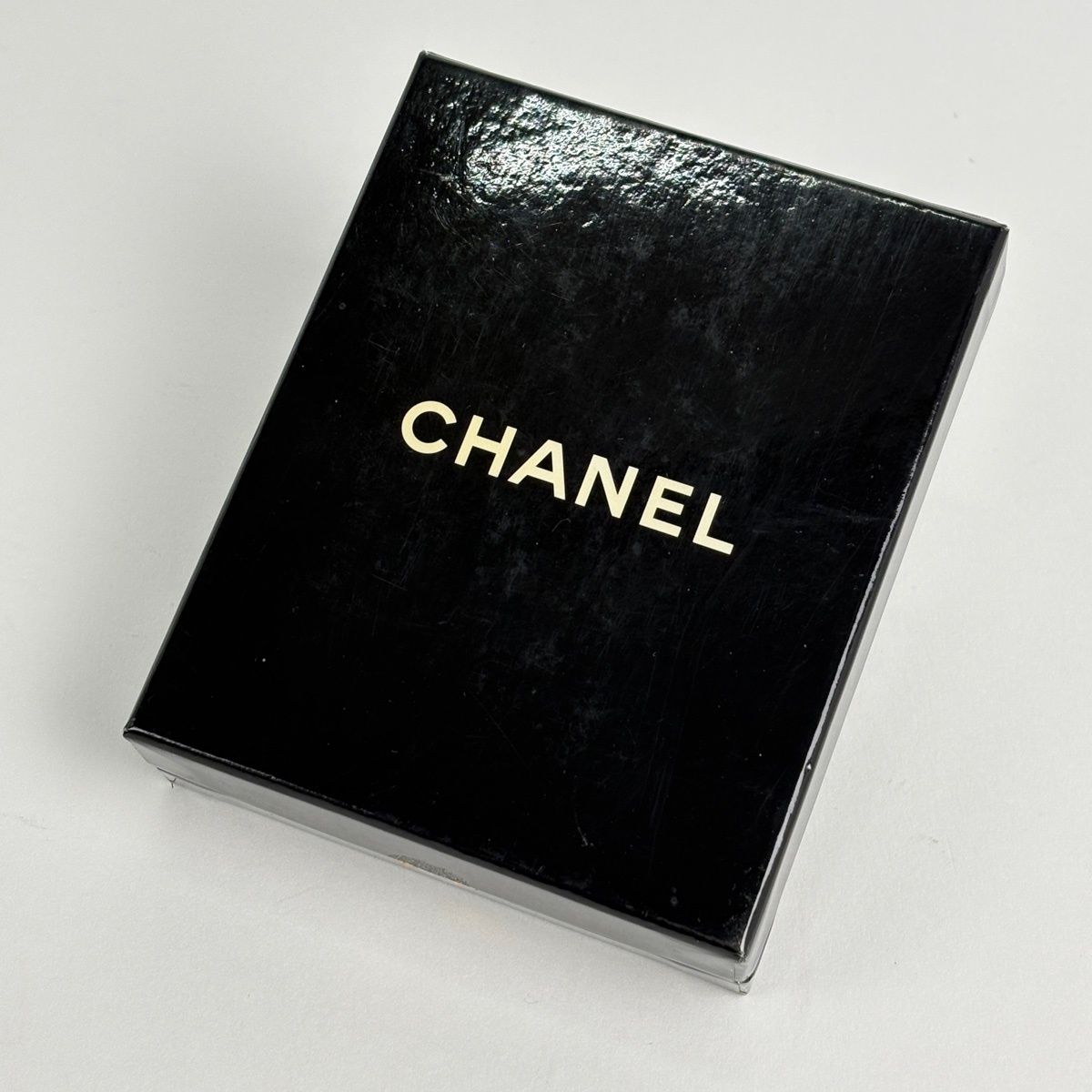 Chanel CC Logo Necklace Round Long Gold Plated — view 8