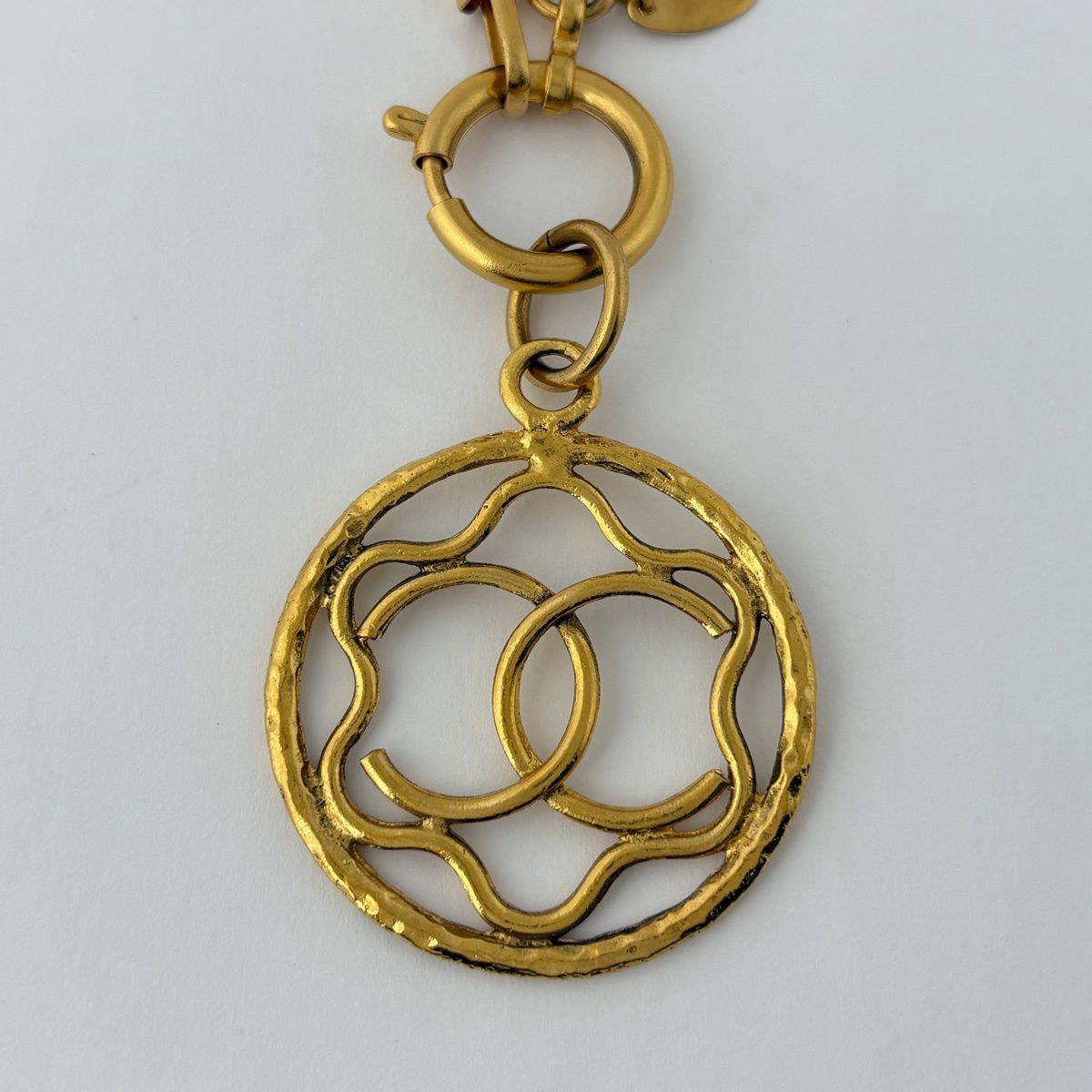 Chanel CC Logo Necklace Round Long Gold Plated — view 2
