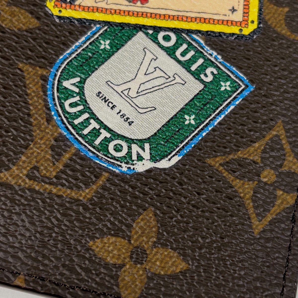 Louis Vuitton Couverture Passport NM Case My LV World Tour Monogram Brown — view 4
