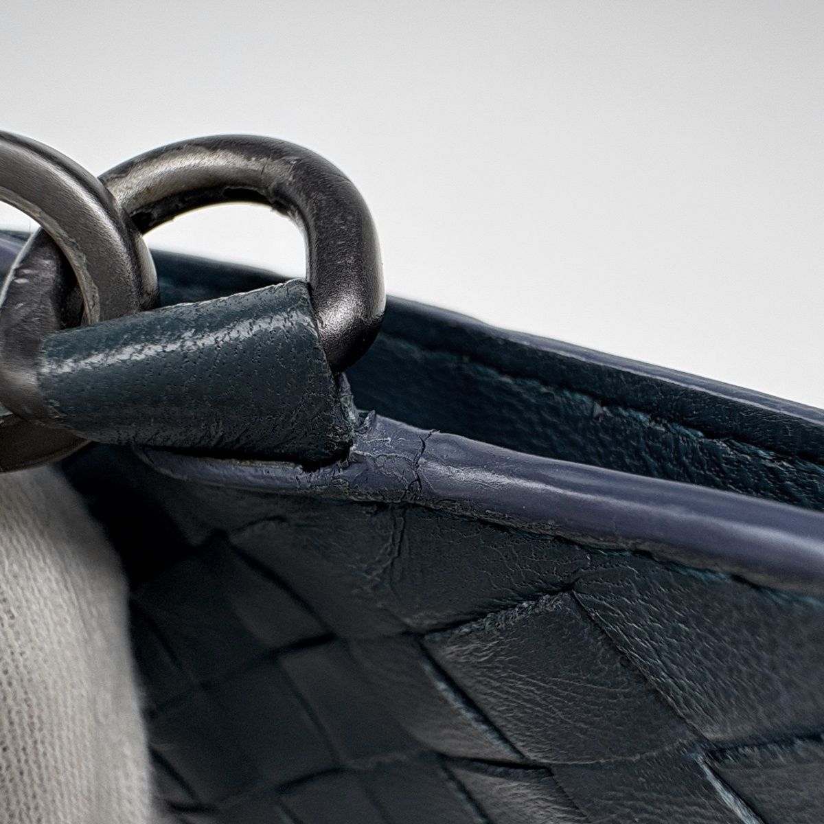 Bottega Veneta Intrecciato Card Case 2-Way Leather Blue — view 5
