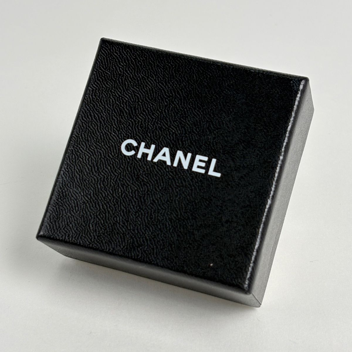 Chanel Camellia Necklace CC Logo Silver Plated — view 6