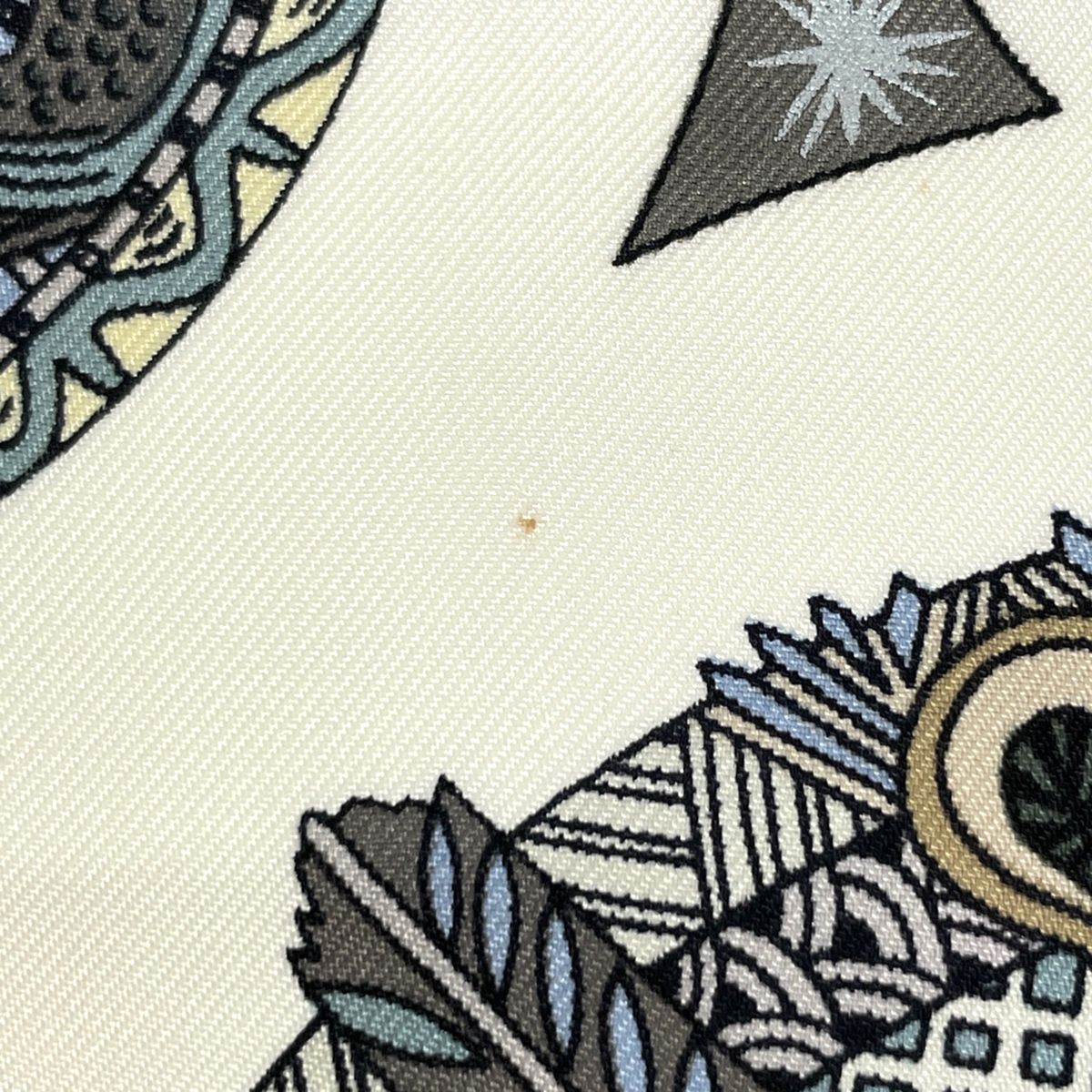 Hermes Carre 90 le Roy Soleil Sun King Scarf Silk Gray Multicolor — view 5