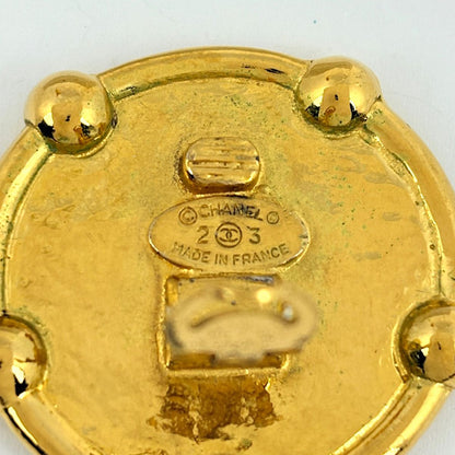 Chanel CC Logo Round Earrings Gold Plated — view 4