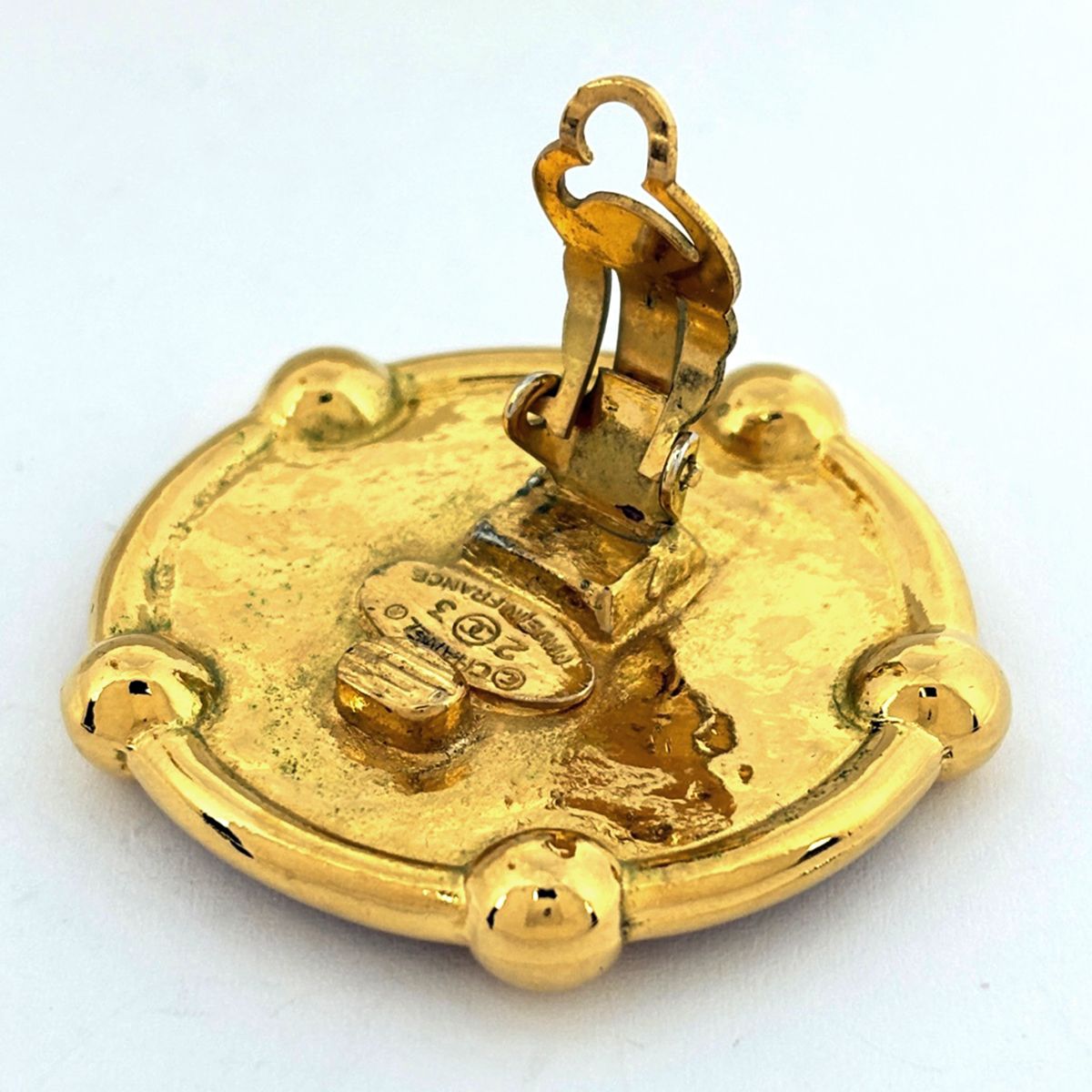 Chanel CC Logo Round Earrings Gold Plated — view 3
