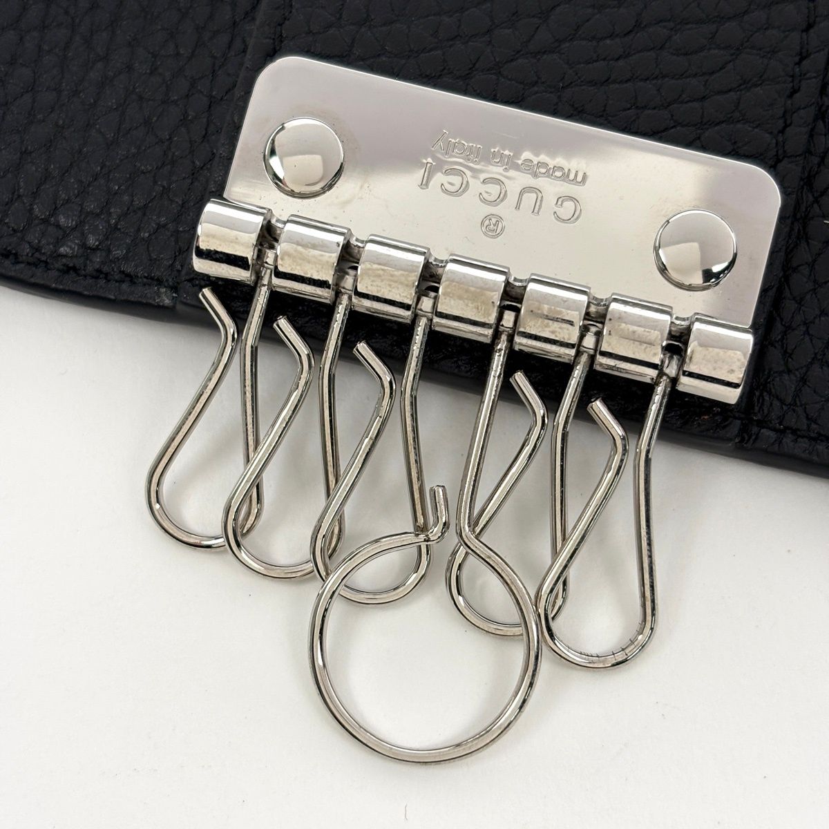 Gucci Interlocking Key Case Leather Black Key Holder — view 3