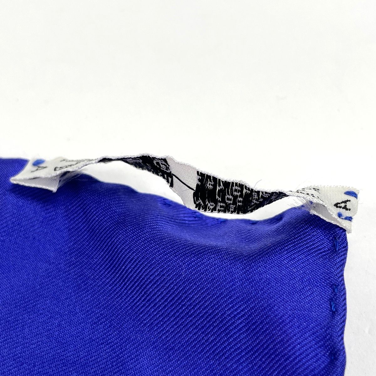 Hermes Carre 90 Souvenirs de Paris Memories of Scarf Silk Blue Multicolor — view 3