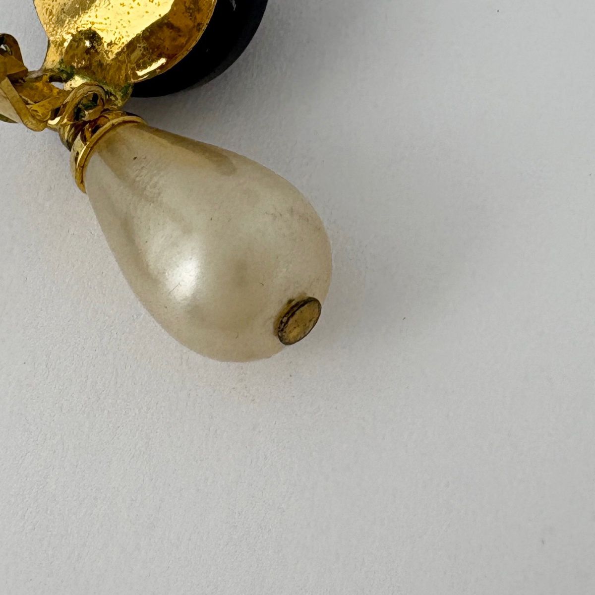 Chanel CC Logo Faux Pearl Earrings Swing Plastic Black Gold — view 4