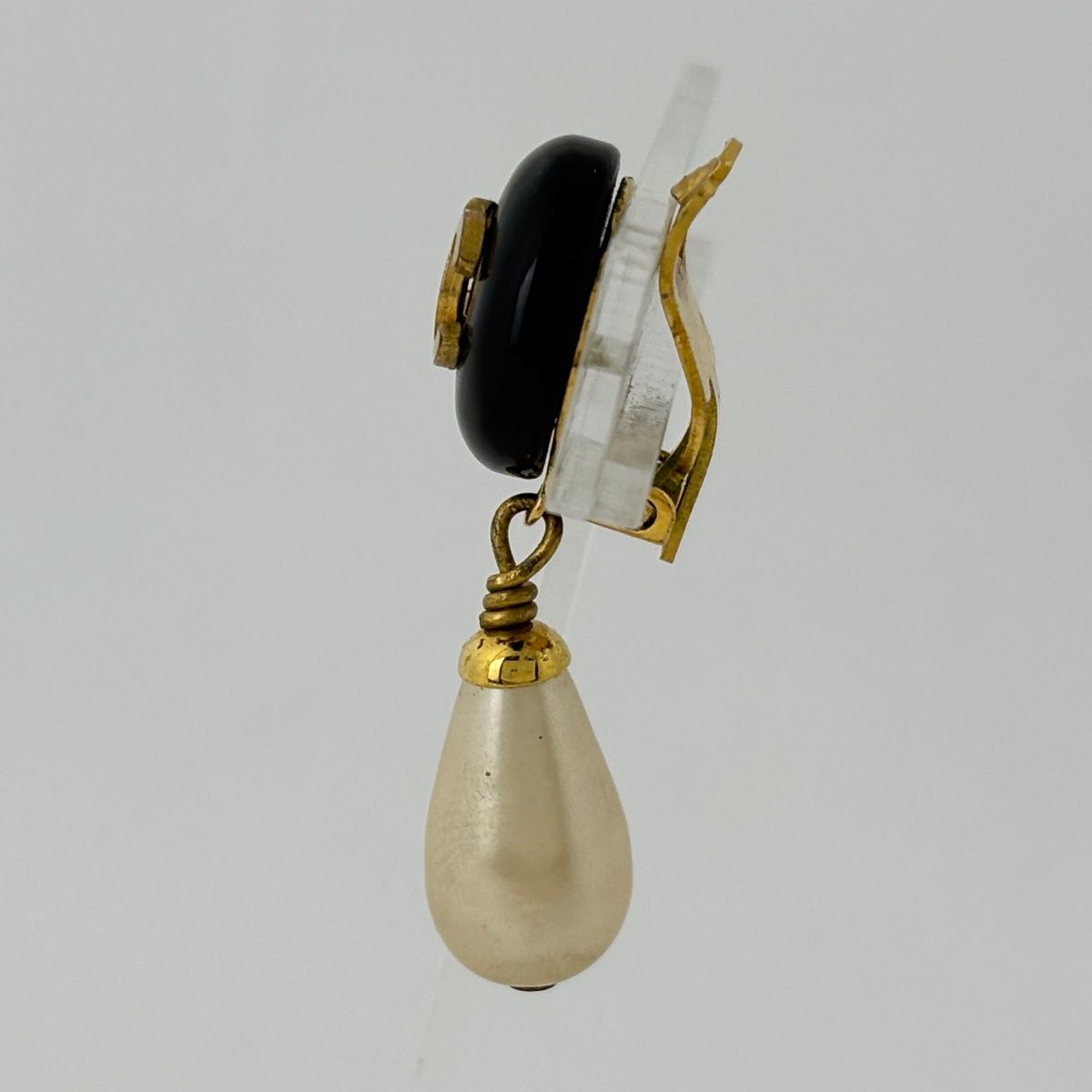Chanel CC Logo Faux Pearl Earrings Swing Plastic Black Gold — view 2