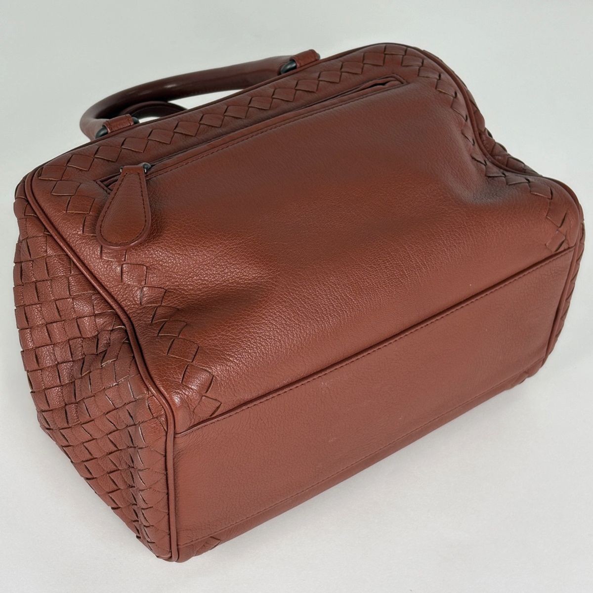 Bottega Veneta Intrecciato Handbag Leather Brown — view 2