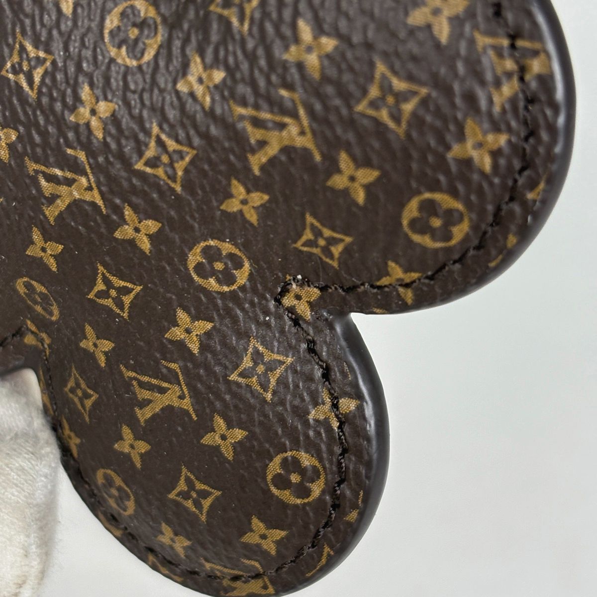 Louis Vuitton Vivienne Strap Bag Charm Monogram Leather Brown Pink — view 4