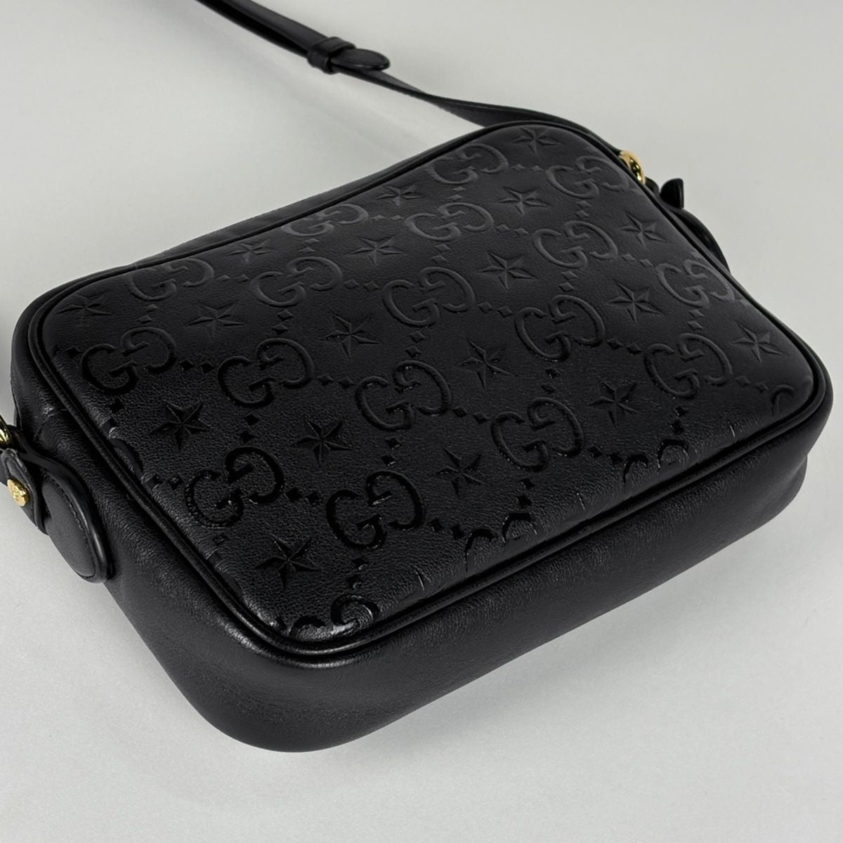Gucci GG Pattern Shoulder Bag Star Leather Black — view 2