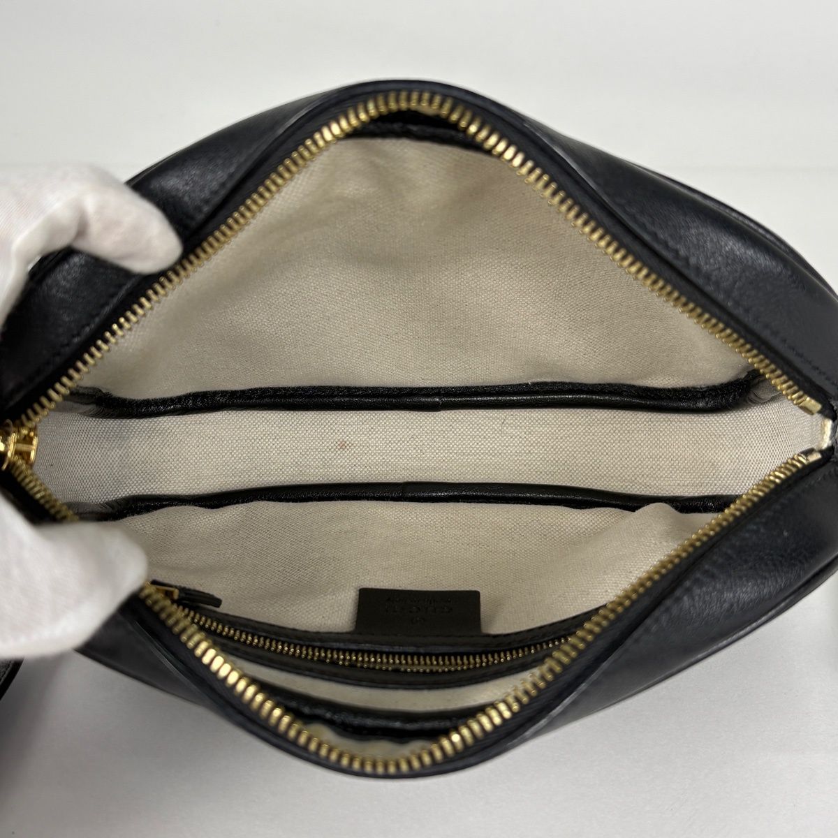 Gucci GG Pattern Shoulder Bag Star Leather Black — view 7