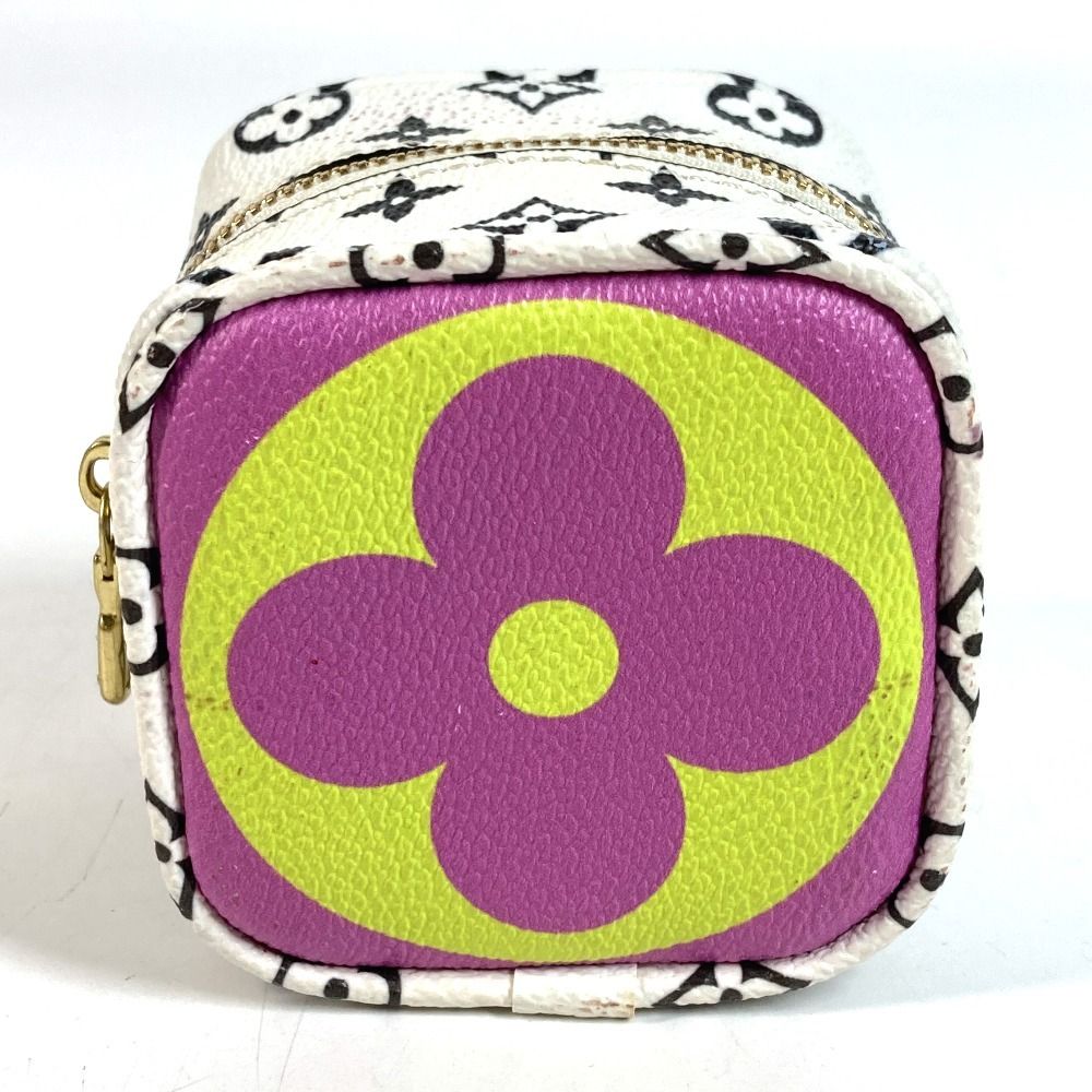Louis Vuitton Pouch Porte-Monnaie Cube Monogram Giant Canvas White