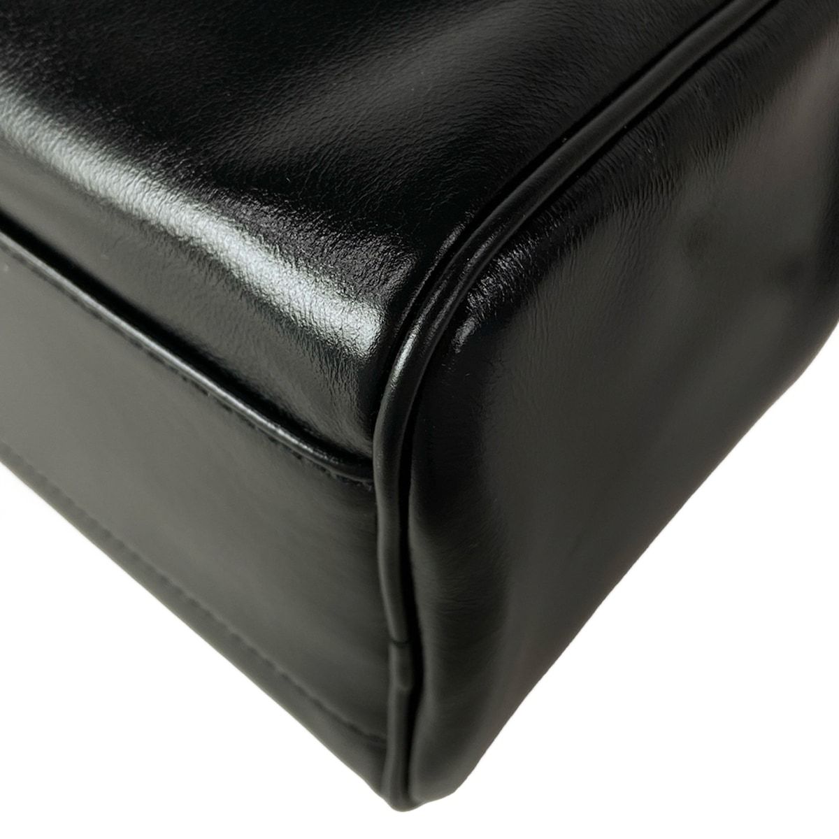 Miu Miu Handbag Black Leather — view 8