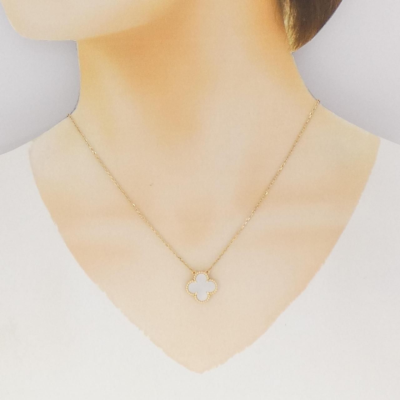 Van Cleef & Arpels Vintage Alhambra Necklace — view 5