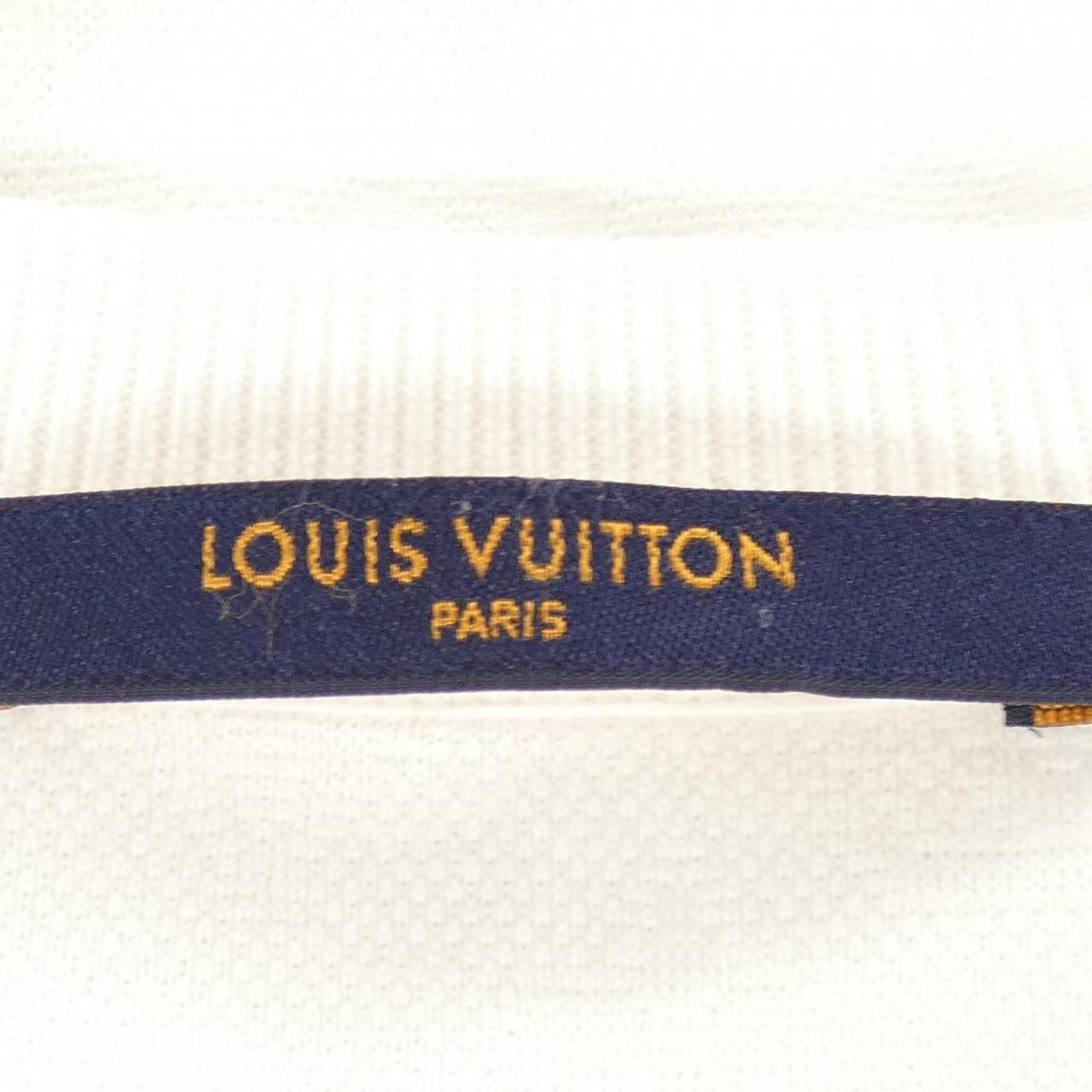 Louis Vuitton Pocket Monogram T-Shirt — view 4