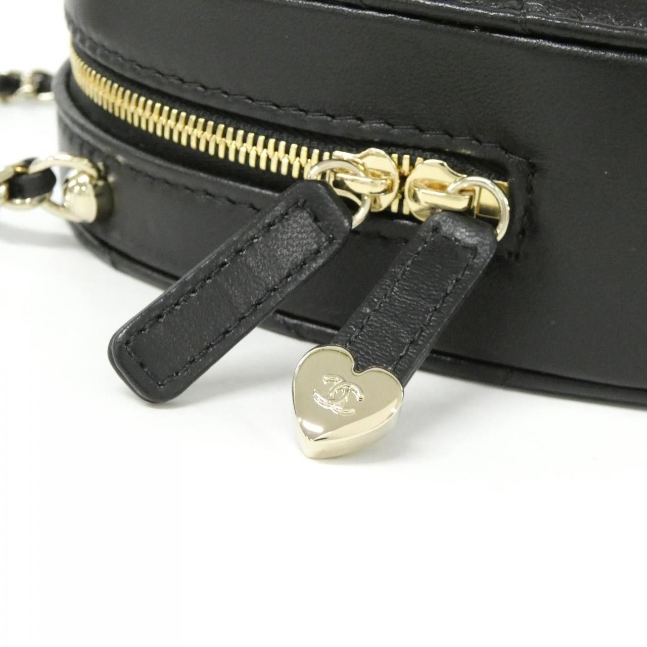Chanel Shoulder Bag Black — view 6