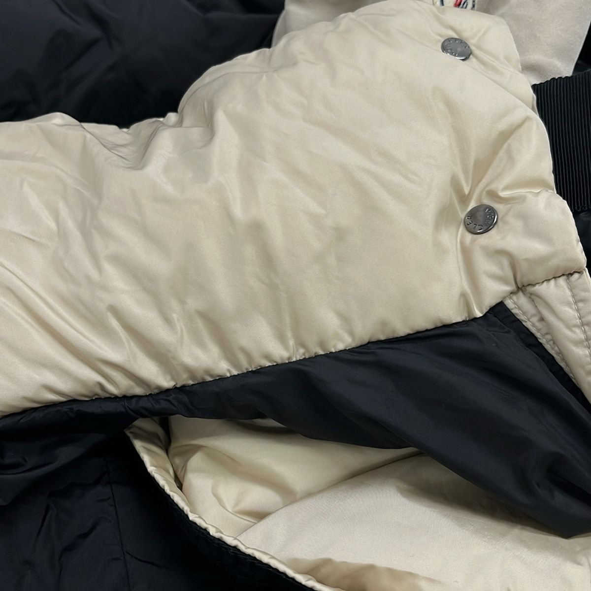Moncler Down Coat 1 S Challier Giubbotto Black Beige Long Sleeve Zip — view 8