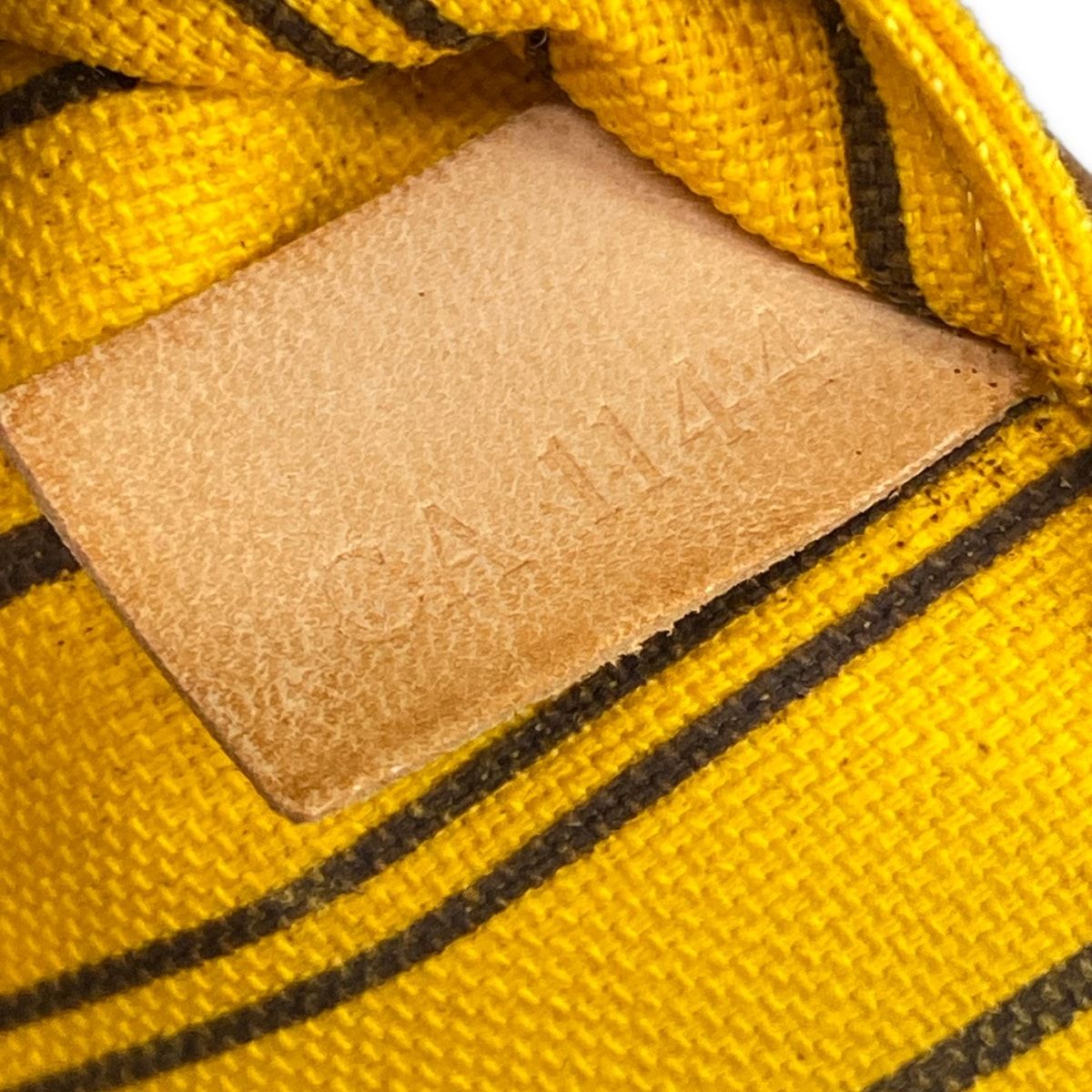 Louis Vuitton Tote Monogram Neverfull MM Mimosa — view 9