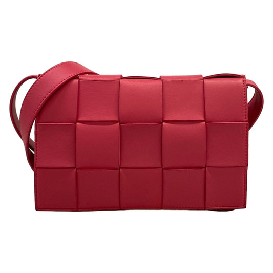 Bottega Veneta Shoulder Bag Cassette Maxi Intrecciato Pink Leather