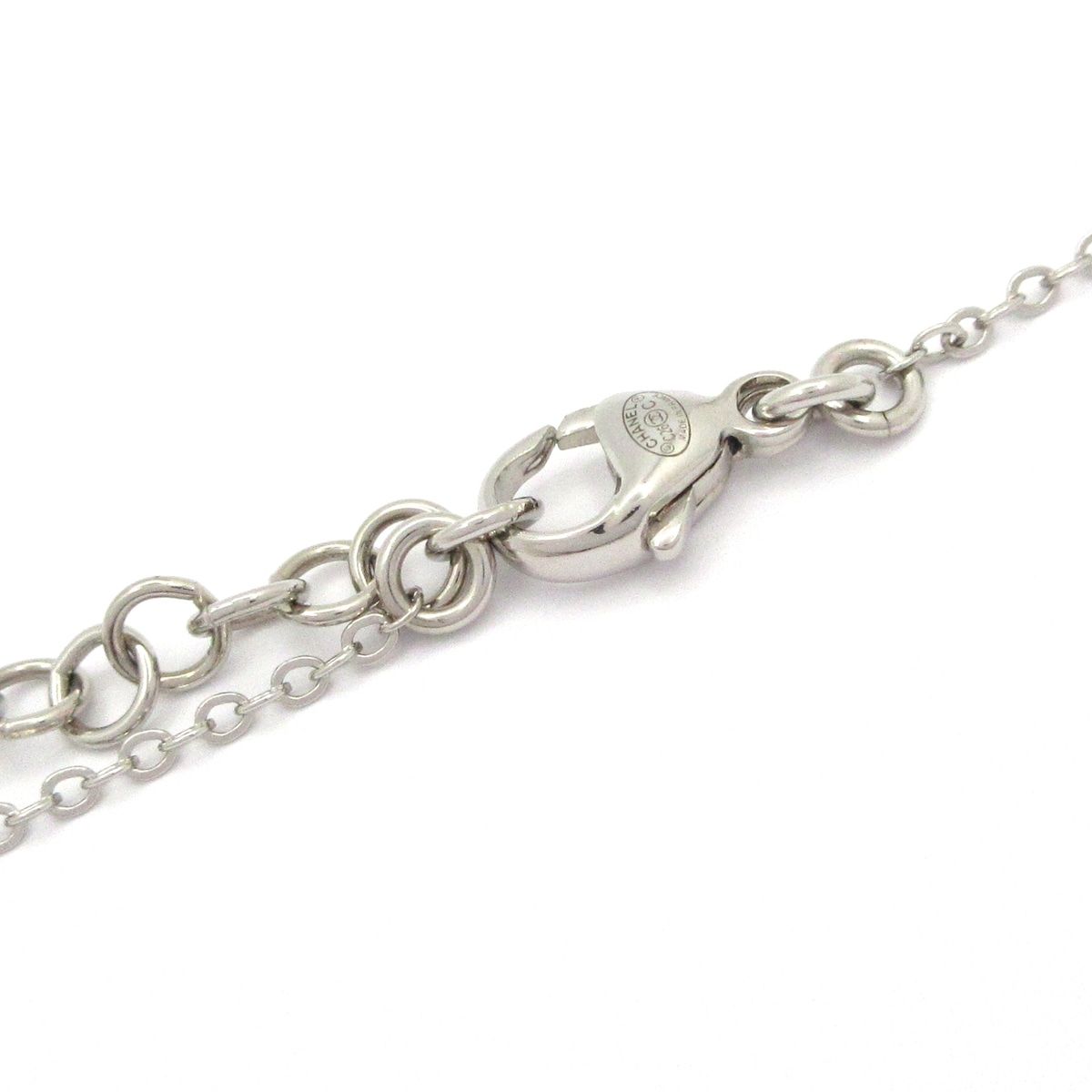 Chanel Necklace Silver CC Logo Star — view 4