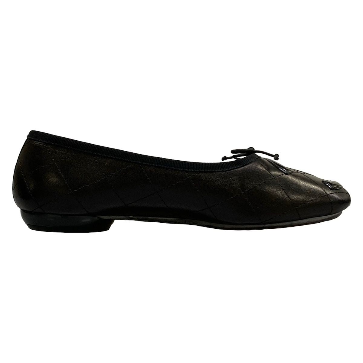 Chanel Flat Shoes 37.5 Black Cambon Line CC Logo Leather Lambskin — view 2
