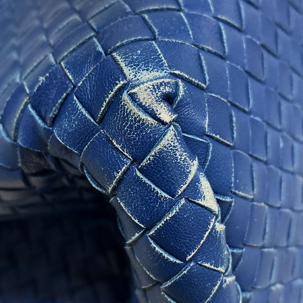 Bottega Veneta Tote Intrecciato Blue Leather — view 6