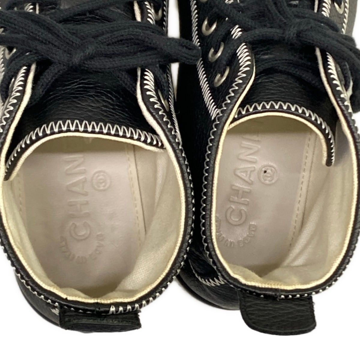 Chanel Sneakers Black High Cut Leather — view 7