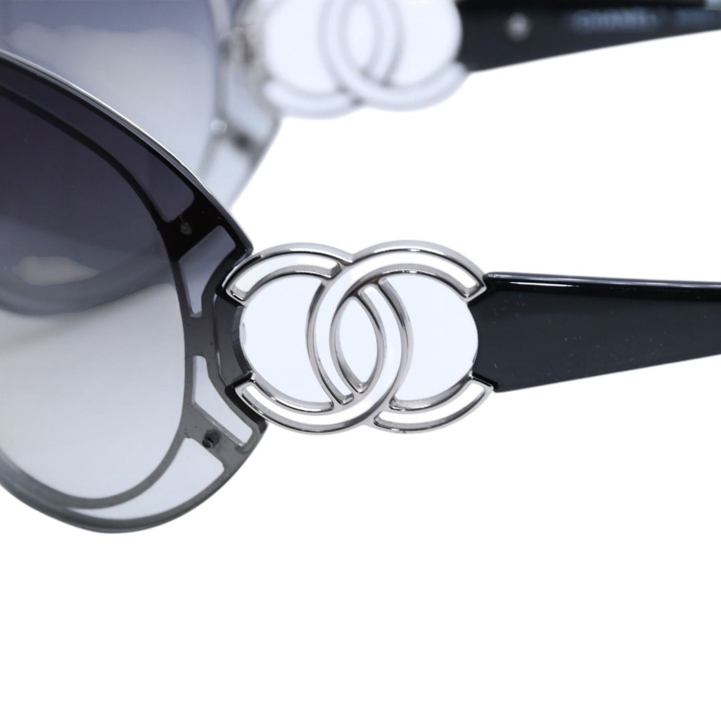 Chanel Shield Sunglasses Eyewear 125 CC Logo Black Silver — view 7