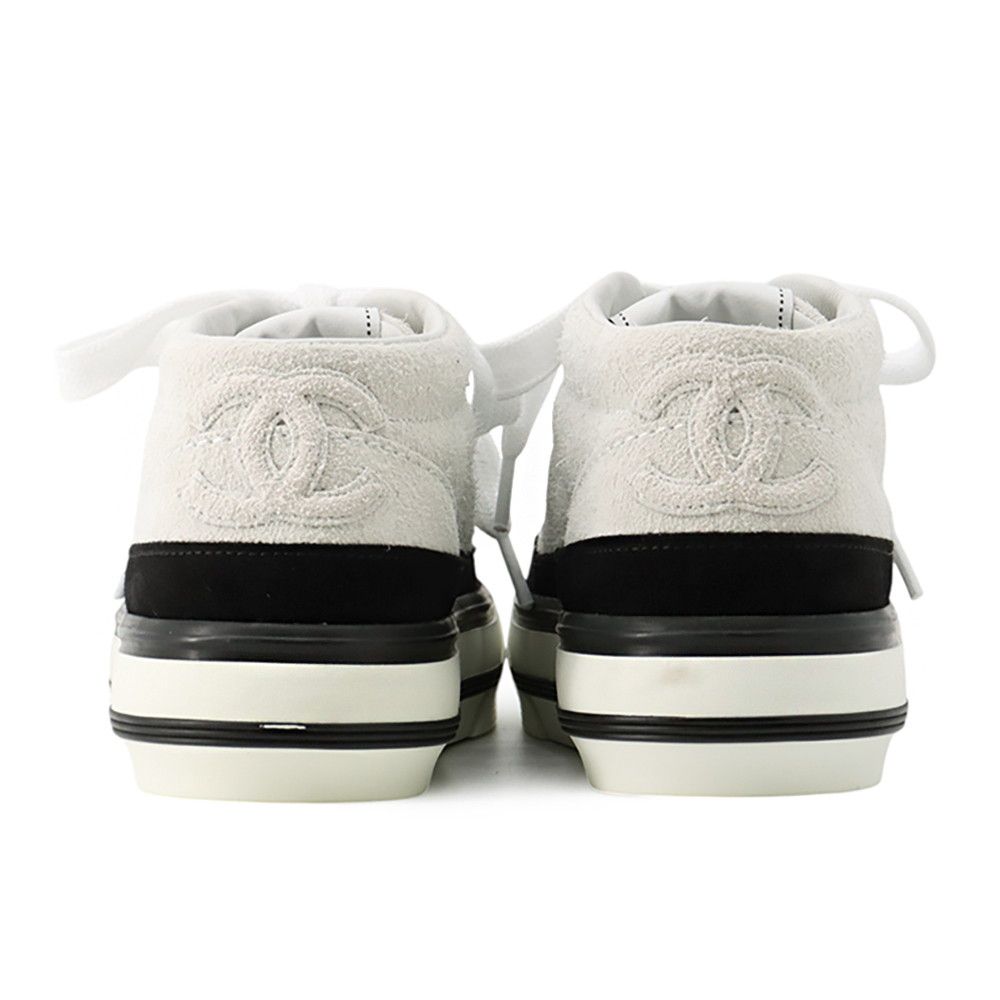 Chanel Sneakers CC Logo Suede 37 Black White — view 3