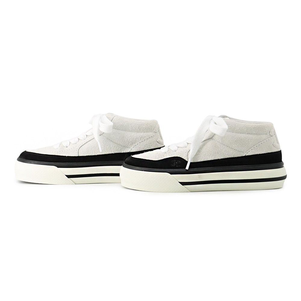 Chanel Sneakers CC Logo Suede 37 Black White — view 2