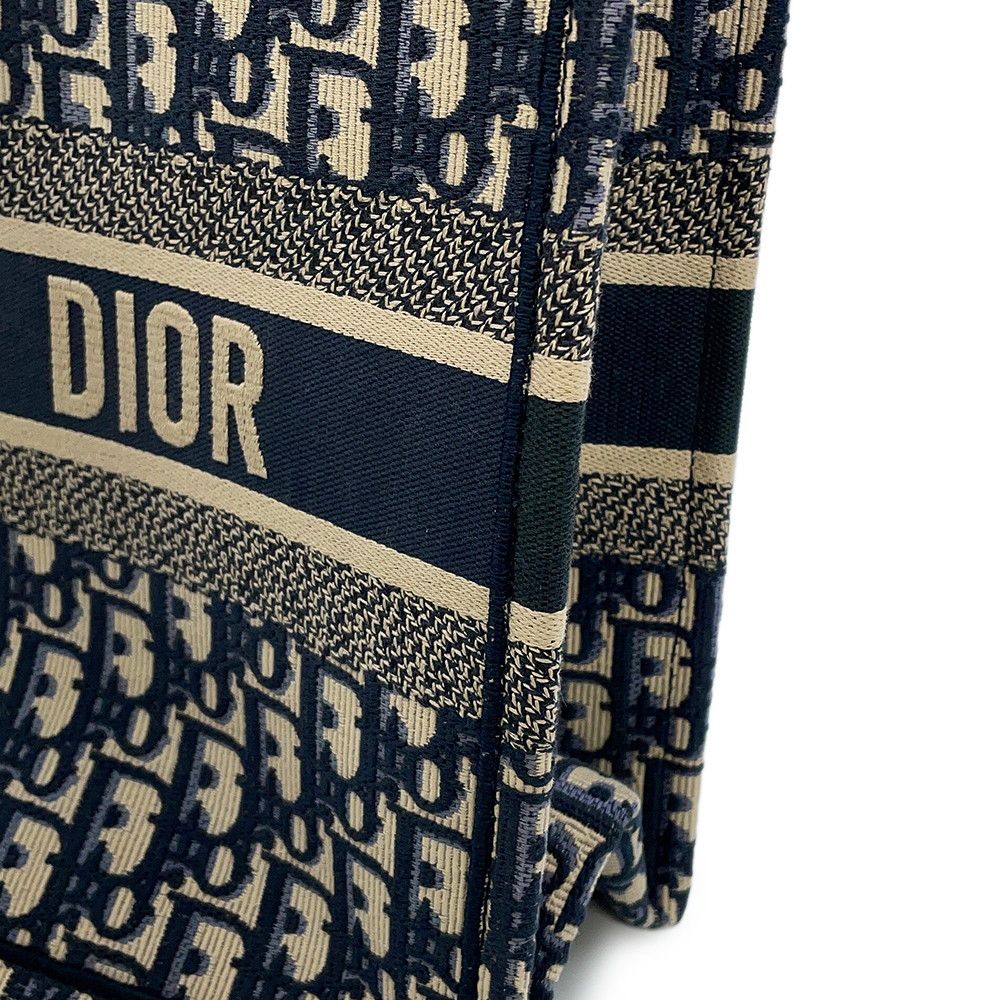 Dior Tote Auction Book Trotter — view 7