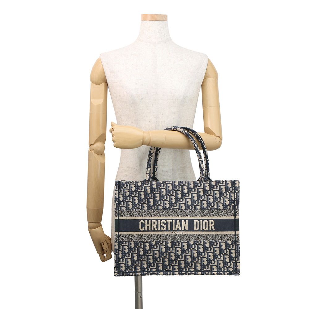 Dior Tote Auction Book Trotter — view 4