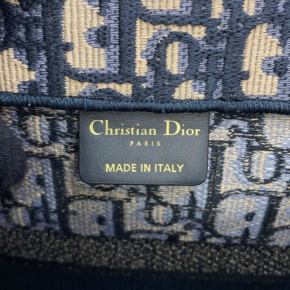 Dior Tote Auction Book Trotter — view 9